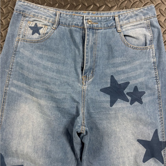 Y2K Style Star Print Barrel Jeans Women’s Medium Cropped Statement Denim - Picture 3 of 11